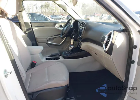 2022 Kia Soul Lx z USA, uszkodzony, nr VIN KNDJ23AU6N7813634